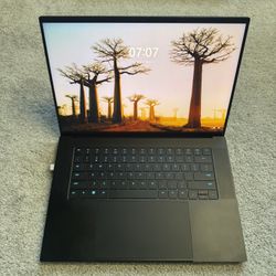 RAZER Blade 16’ Mini LED