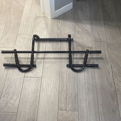 Pull Up And Sit Up Bar 