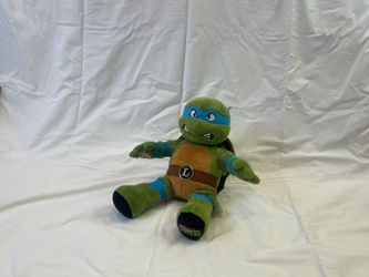 Leonardo build a bear