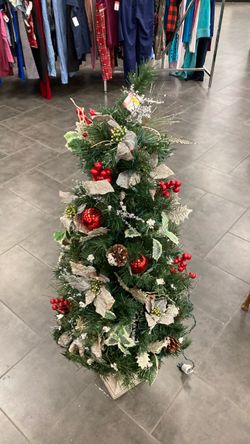 Pre-Decorated Artificial Christmas Tree