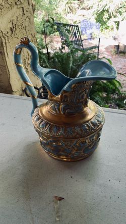Pitcher $20.00 CASH, TEXT FOR PRICES.