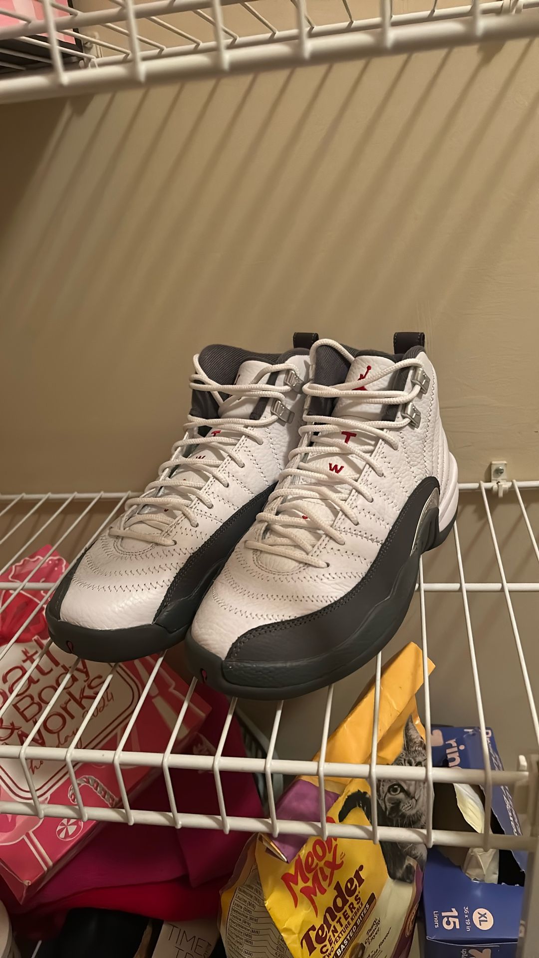 Air Jordan 12 Retro "Dark Grey" Boy Size 7Y