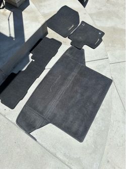 Prius V floor mats