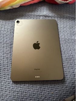 iPad Air 265GB  with Magic Keyboard