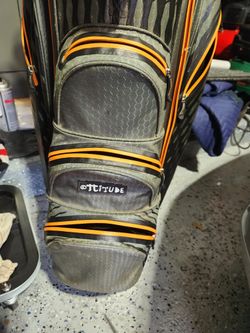 Attitude Golf Bag With Clubs