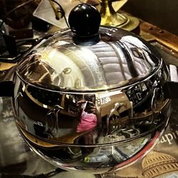 VINTAGE WEST-BEND PENGUIN HOT AND COLD SERVER W/ LID 