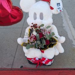 Mickey Mouse Blanco Con Arreglo De Flores 
