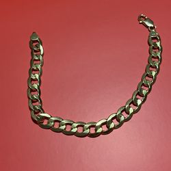 Brand New 10k Gold Curb Link Bracelet 