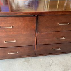  Solid Wood Dresser With A Mirror 