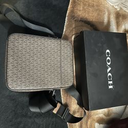 Michael Kors Men’s Cross Body