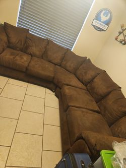 Large Brown Sectional MUST GO TODAY!