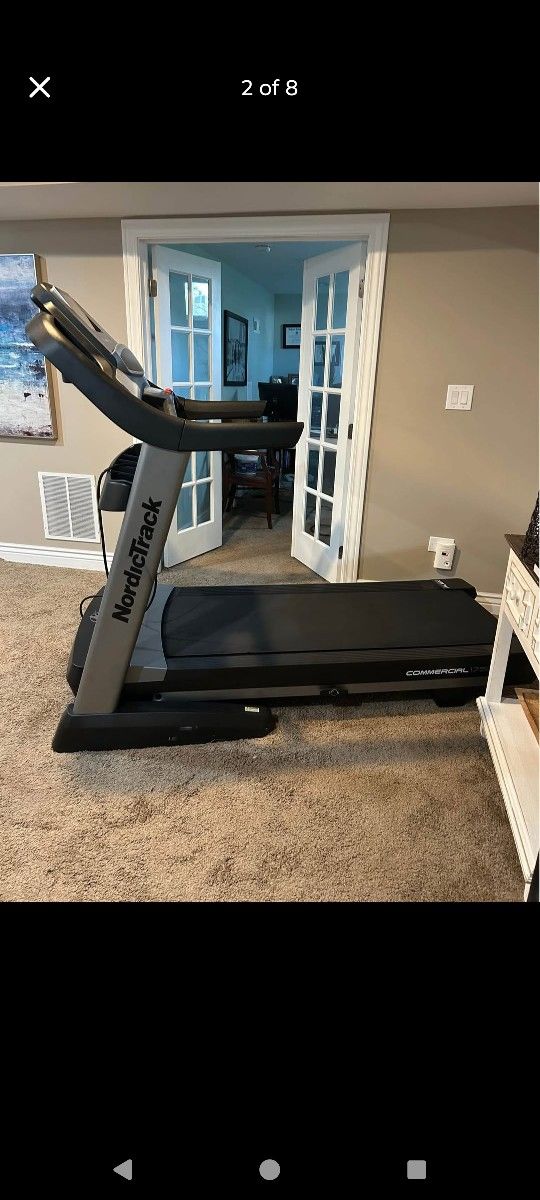 NORDICTRACK COMMERCIAL 1750 TREADMILL (LIKE NEW & DELIVERY AVAILABLE TODAY)