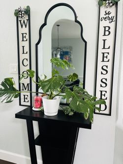 Entry Way Sale: *Entry Table *Wall Signs *Mirror