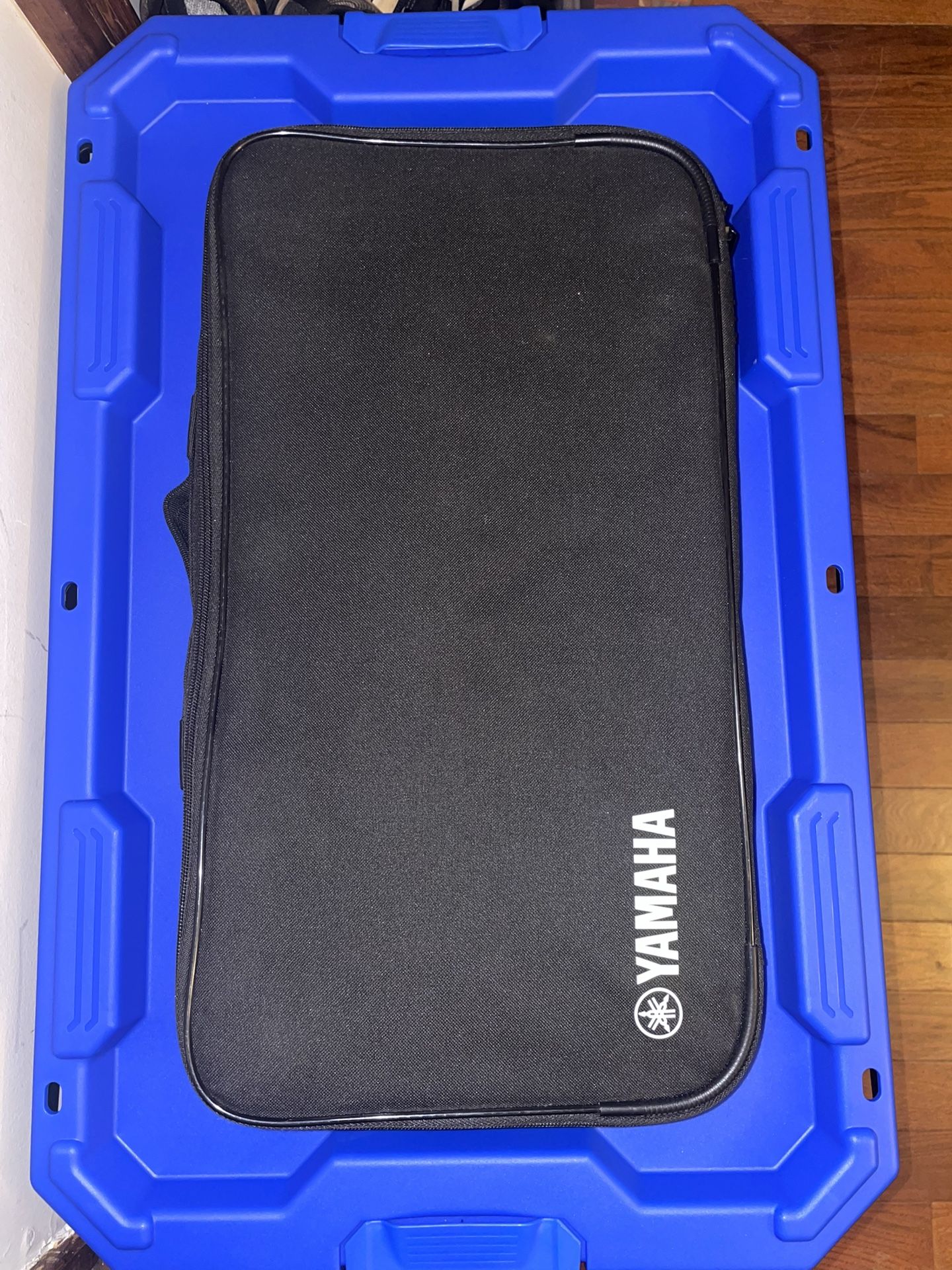 Yamaha Reface CS Synthesizer