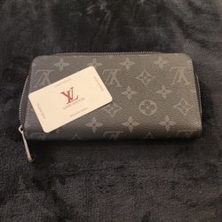 Brand New Louis Vuitton Woman's Wallet 