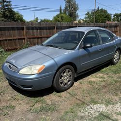 2005 Ford Taurus