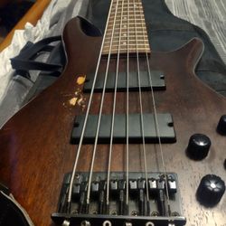 6string Bass Guitar Ibanez 