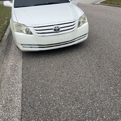 2005 Toyota Avalon