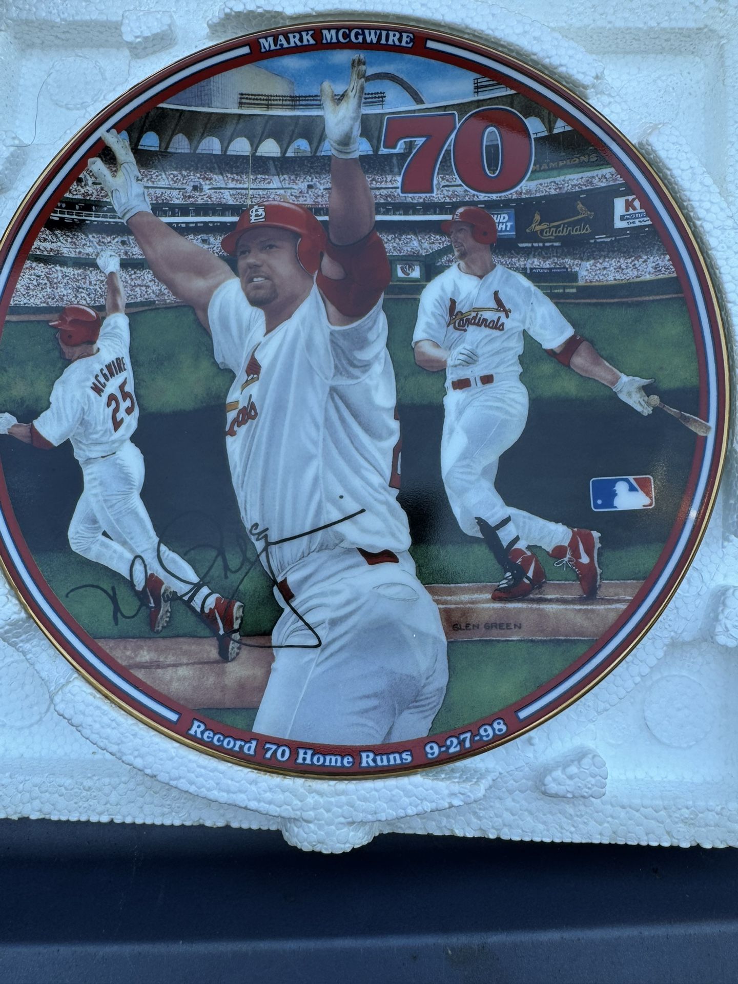 Bradford Exchange MLB MIKE MCGWIRE RECORD 70 HOME RUNS Plate 8" D Signed 1998