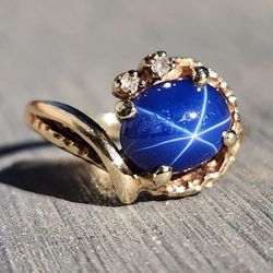 14K Yellow Gold 1.52ctw. Star Sapphire & Diamond Cluster Ring