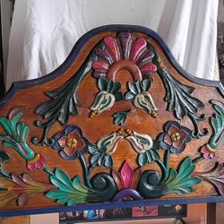 SPECIAL MADE TWIN SIZE HEAD BOARD.