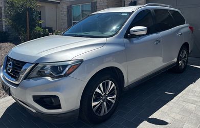 2017 Nissan Pathfinder