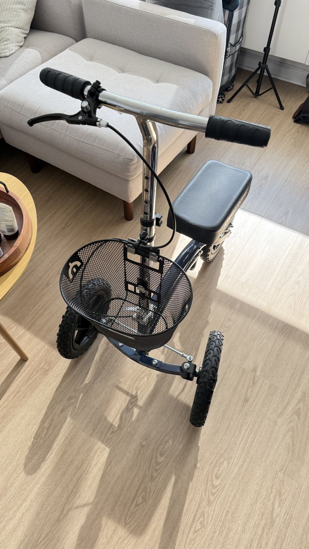 KneeRover All Terrain Knee Scooter
