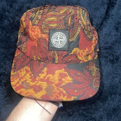 Supreme X  stone Island 6panel Strap Back 