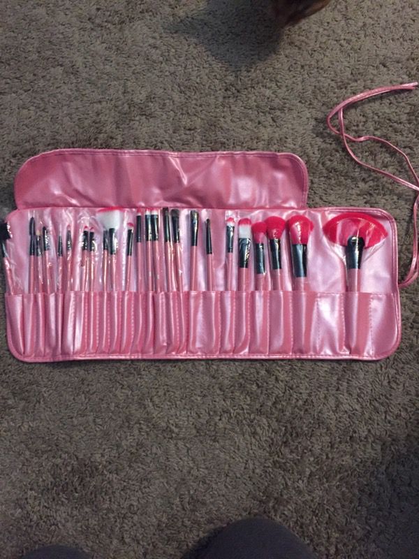 24 piece Makeup Brush Set