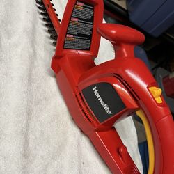 Trimmer Hedge (Electric)   Like New 