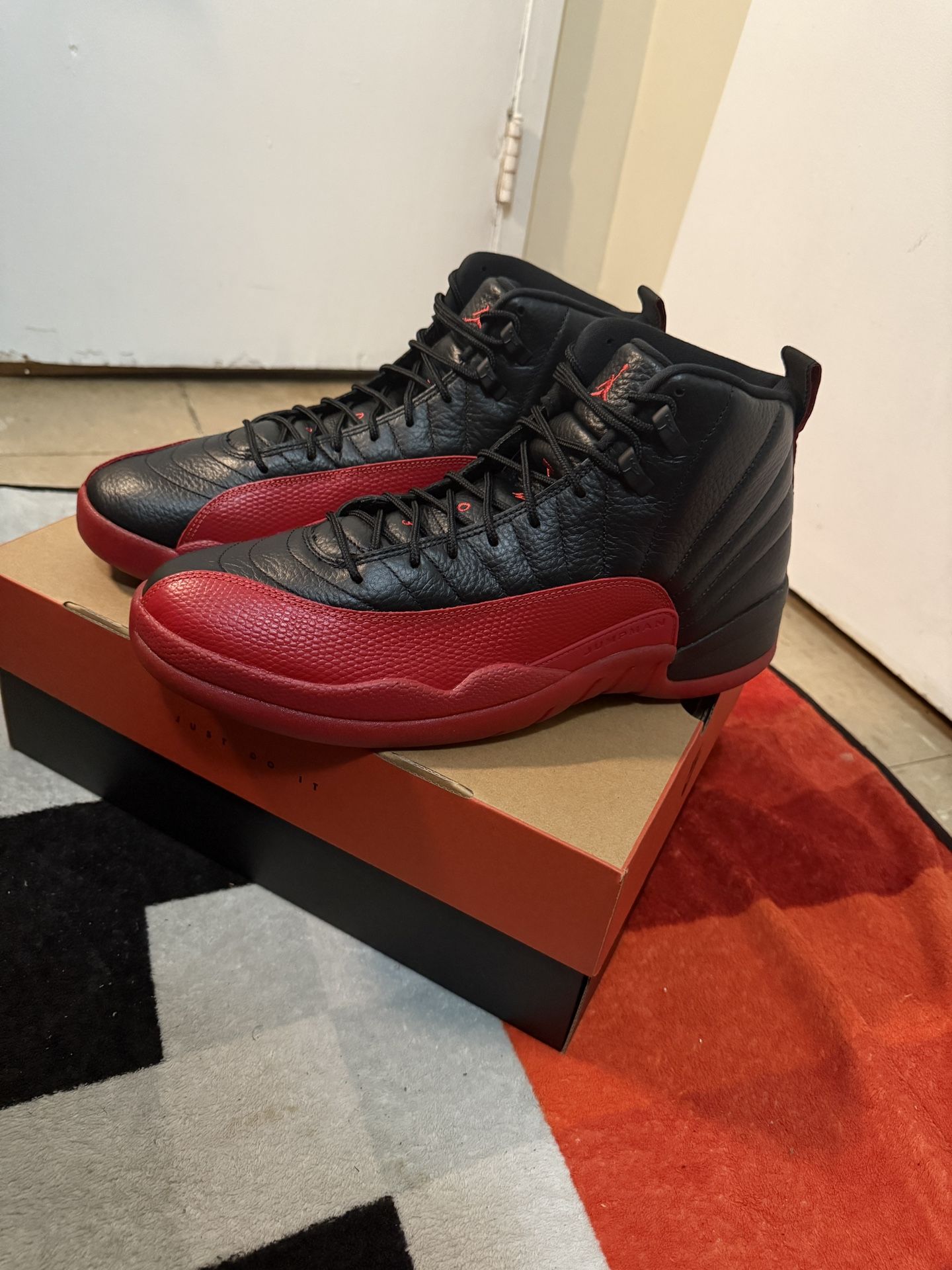 NEW AIR JORDAN 12 RETRO CT8013 002 Sz 14 Flu Game 2025 Black Red