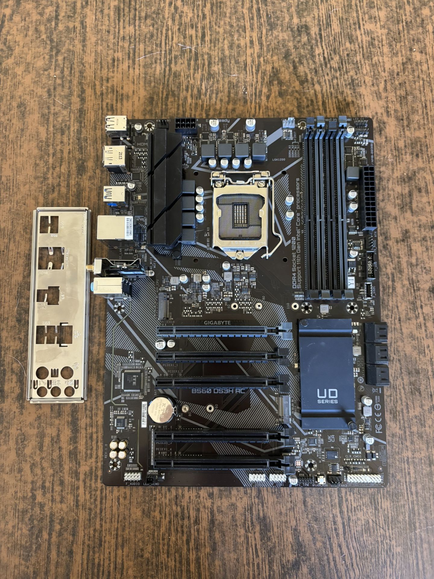 Gigabyte B560 DS3H AC Gaming Motherboard (LGA 1200, Wi-Fi, ATX)
