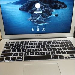 Apple MacBook Air 2015 A1466 1.6 Ghz  13" Intel i5 8Gb RAM 512 GB SSD Mac Os Catalina 