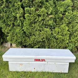 Truck Bed Toolbox 