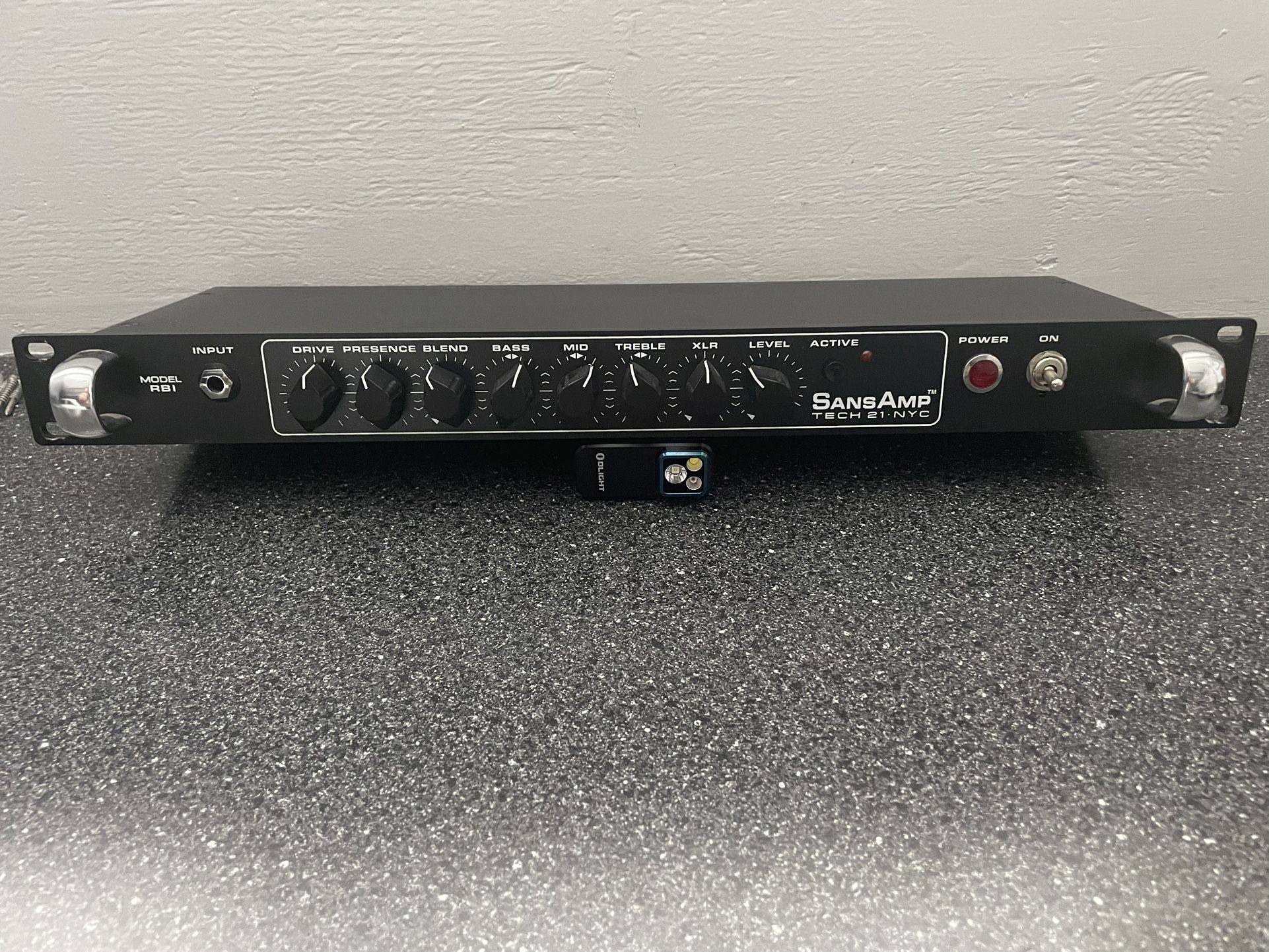 Sans Amp Tech 21 RBI Bass PreAmp