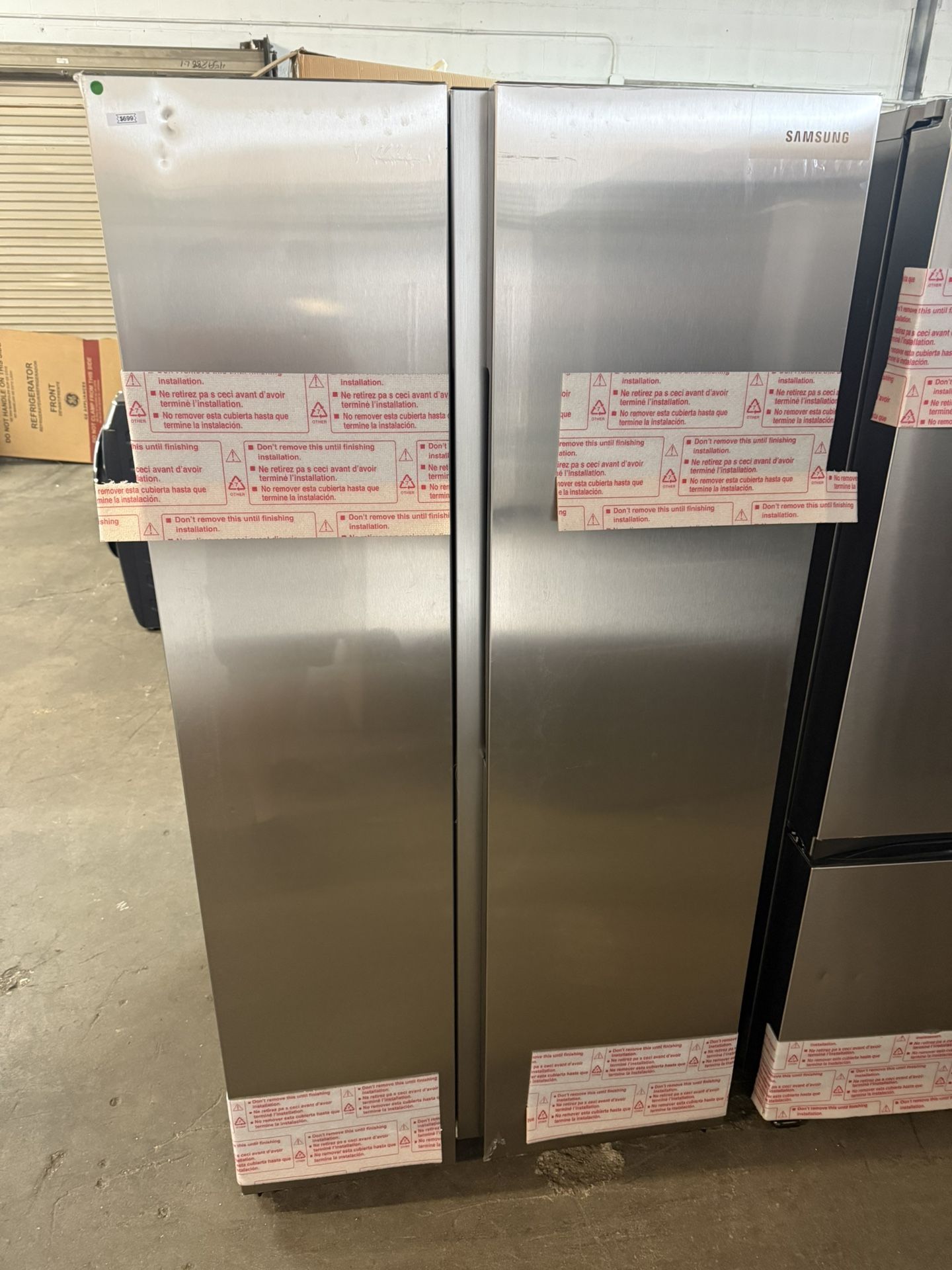 New Samsung - 28 cu. ft. Side-by-Side Smart Refrigerator with Large Capacity