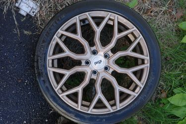 Niche Road wheels 19x8.5 5x112 with Michelin Pilot 4S