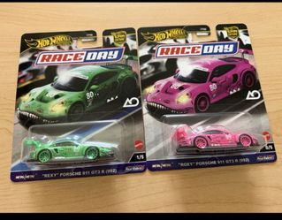 2024 Hot Wheels Premium Car Culture & Team Transport Set 3/4, “Roxy”