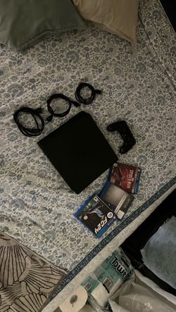 PlayStation 4 slim