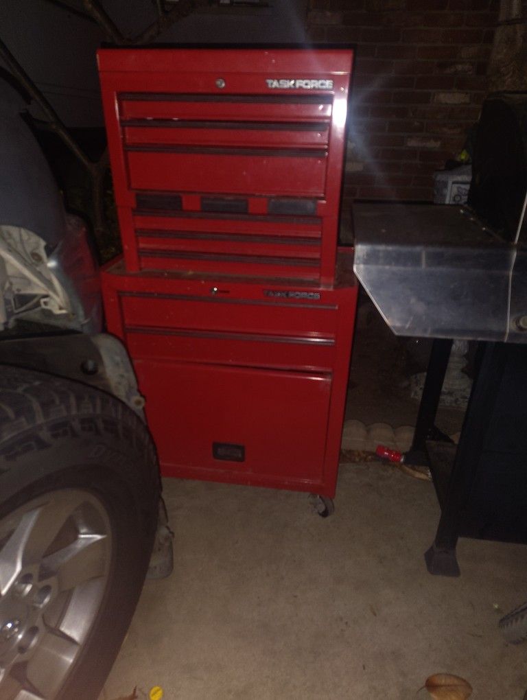 Tool Box Tower Roller Thing.