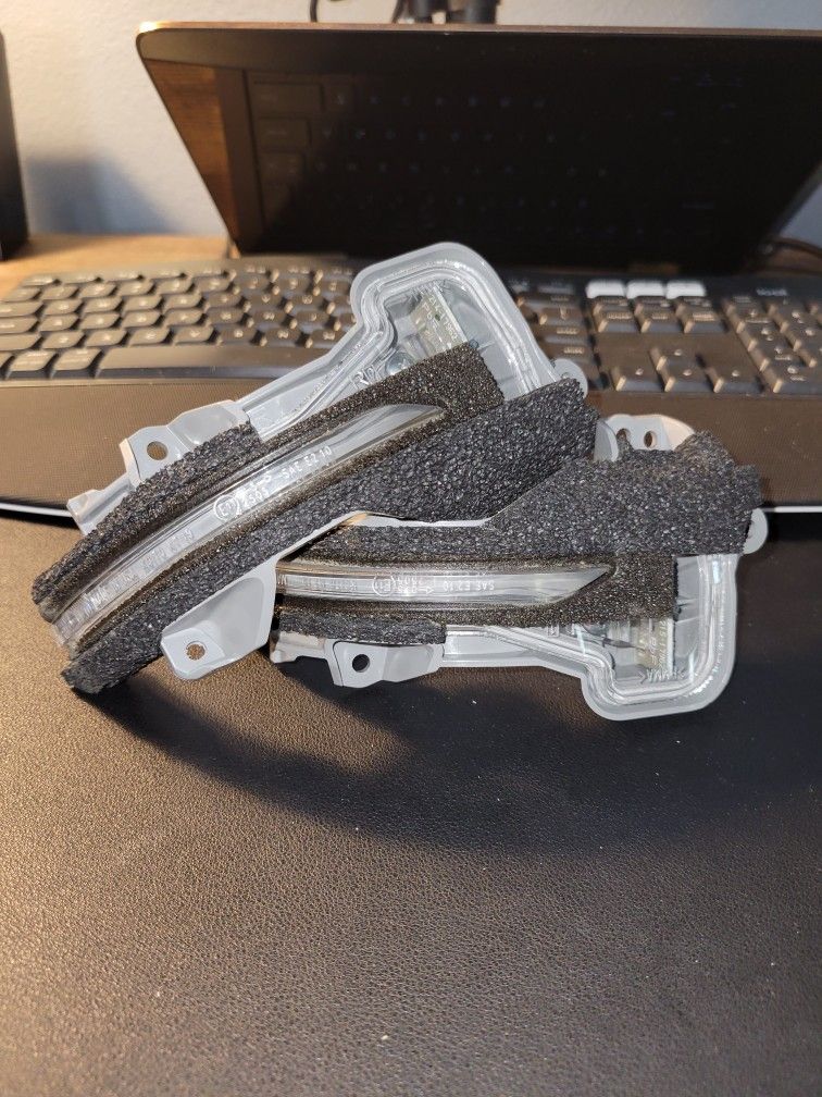 OEM LED Side Mirror Turn Signals 2013-2017 Honda Accord/ CR-V