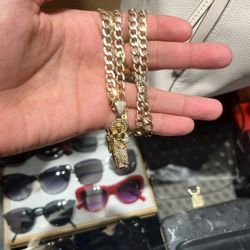 Beautiful San Judas Set