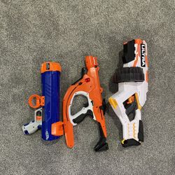 Lot Of  3 Nerf Guns And Ammo. 