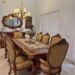 Michael Amini Chateau Bauvais Dinning Set (table, 8 Chairs, Sideboard, and Mirror)