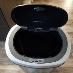 Trash Can Automatic