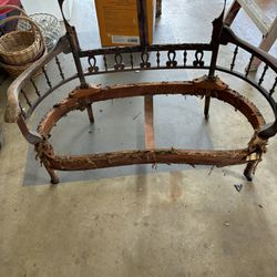 FREE Antigue Wooden love Seat - Project