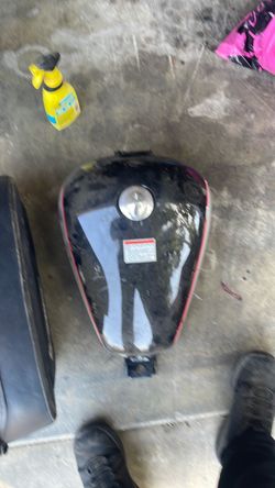 Gas tank