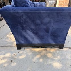 Very nice well maintained three piece sectional sofa