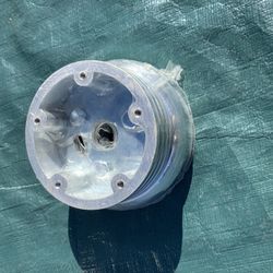 Grant steering hub 5 hole bolt pattern