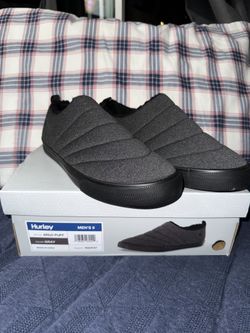 Hurley Arlo Puff Slippers (Men’s 9) 